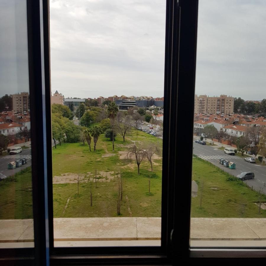 Fibes Lux Sevilla Este. מראה חיצוני תמונה