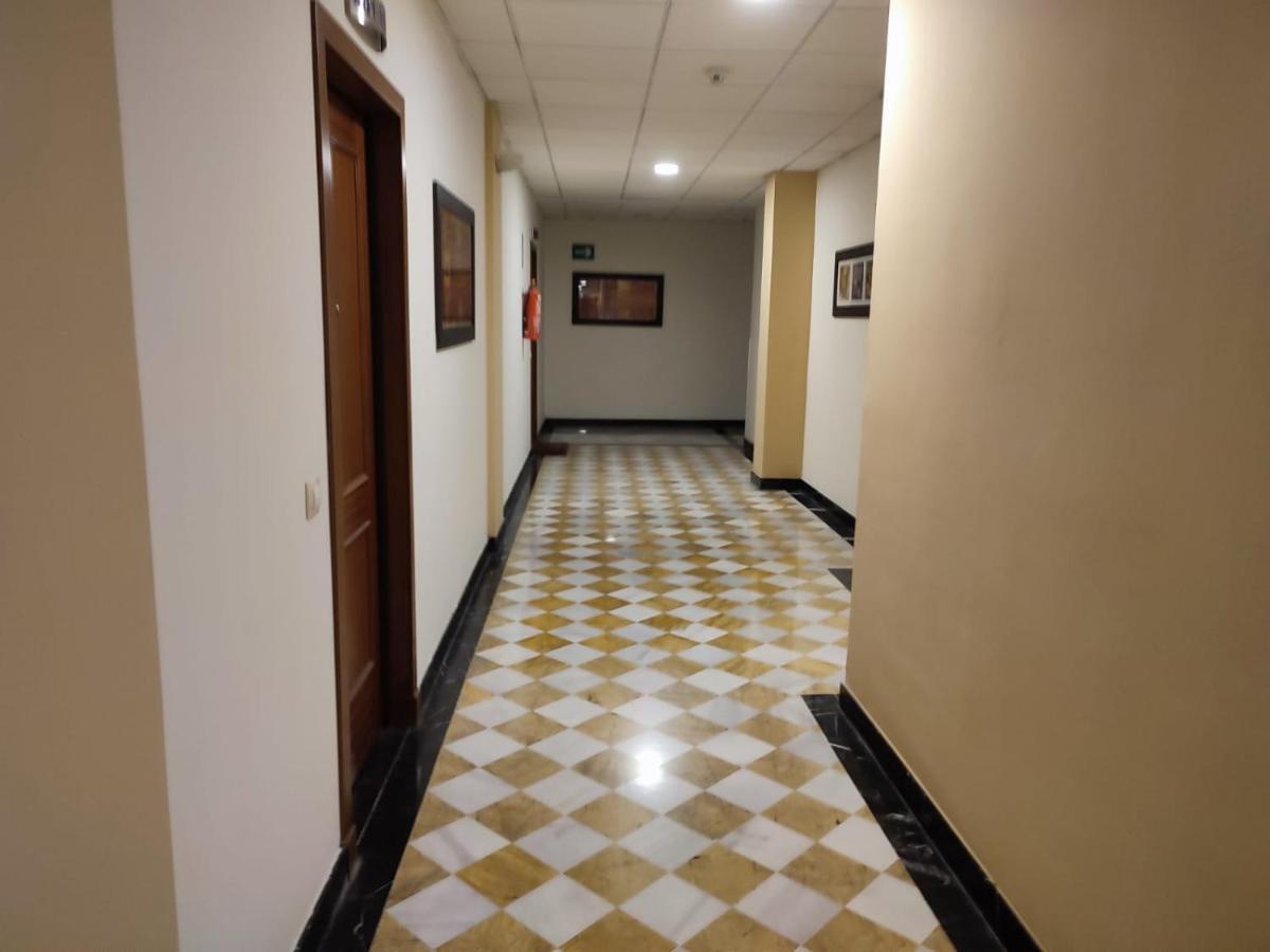 Fibes Lux Sevilla Este. מראה חיצוני תמונה