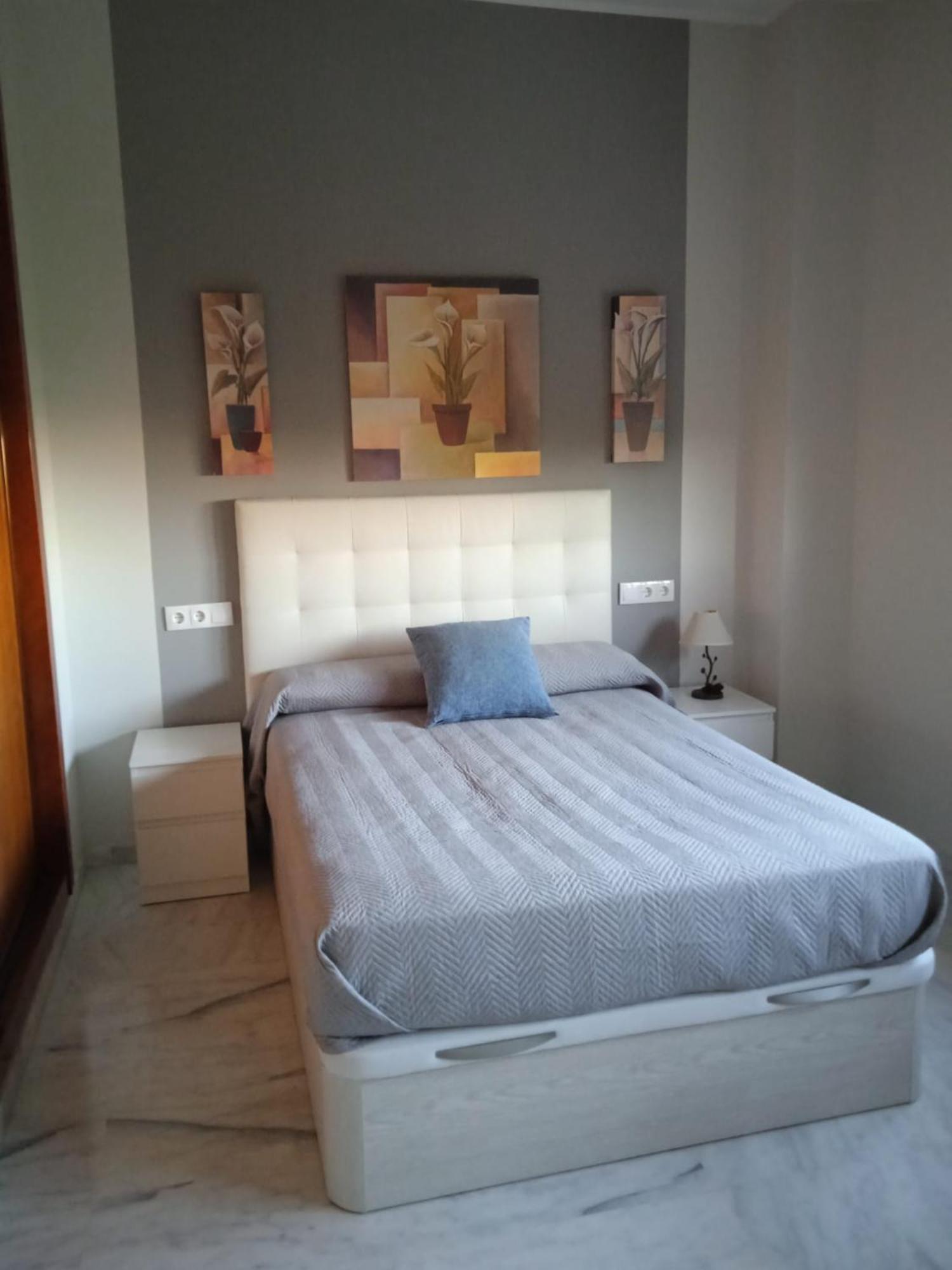 Fibes Lux Sevilla Este. מראה חיצוני תמונה