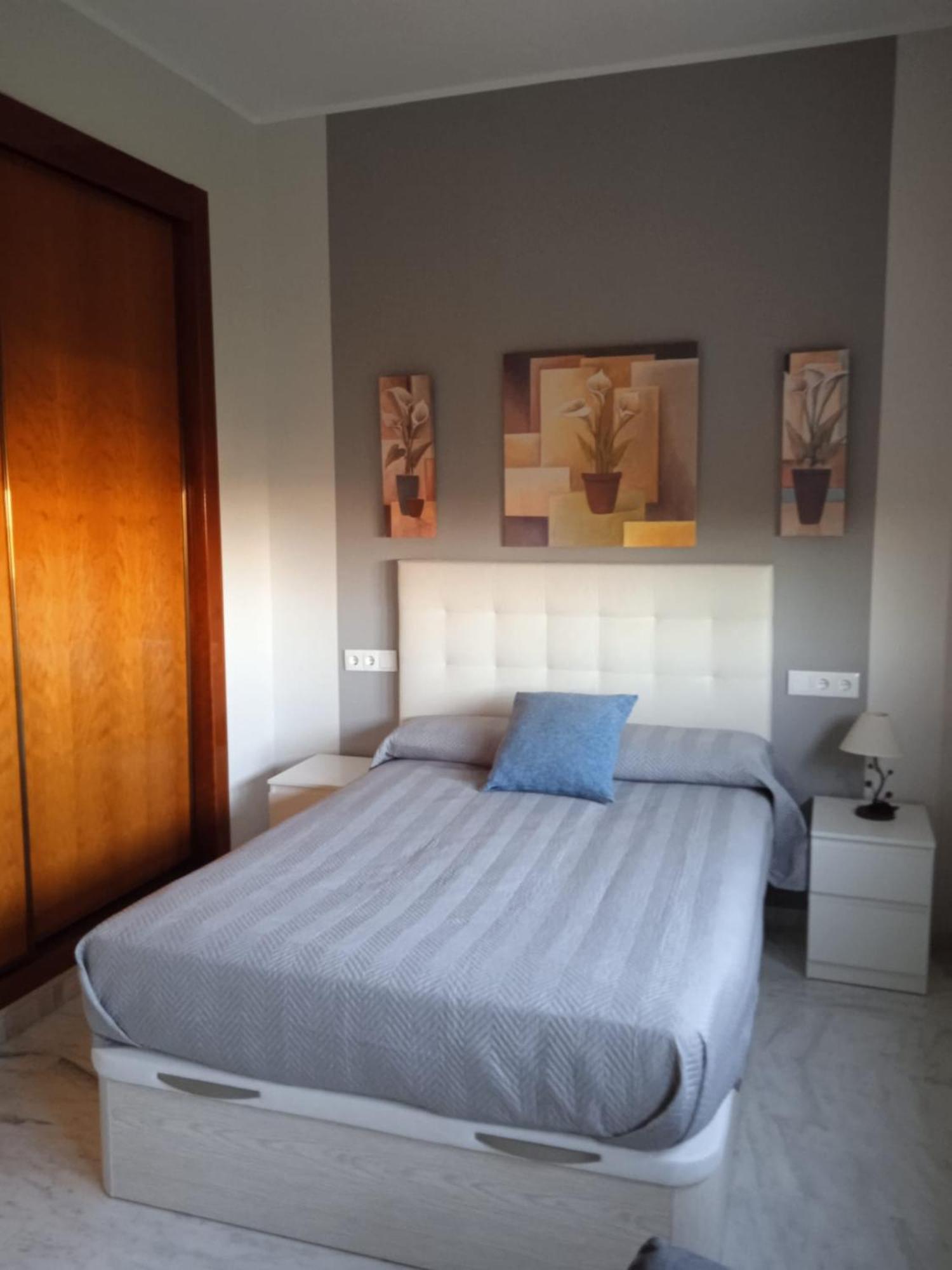 Fibes Lux Sevilla Este. מראה חיצוני תמונה